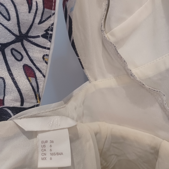 H&M Print dress - Picture 8 of 9